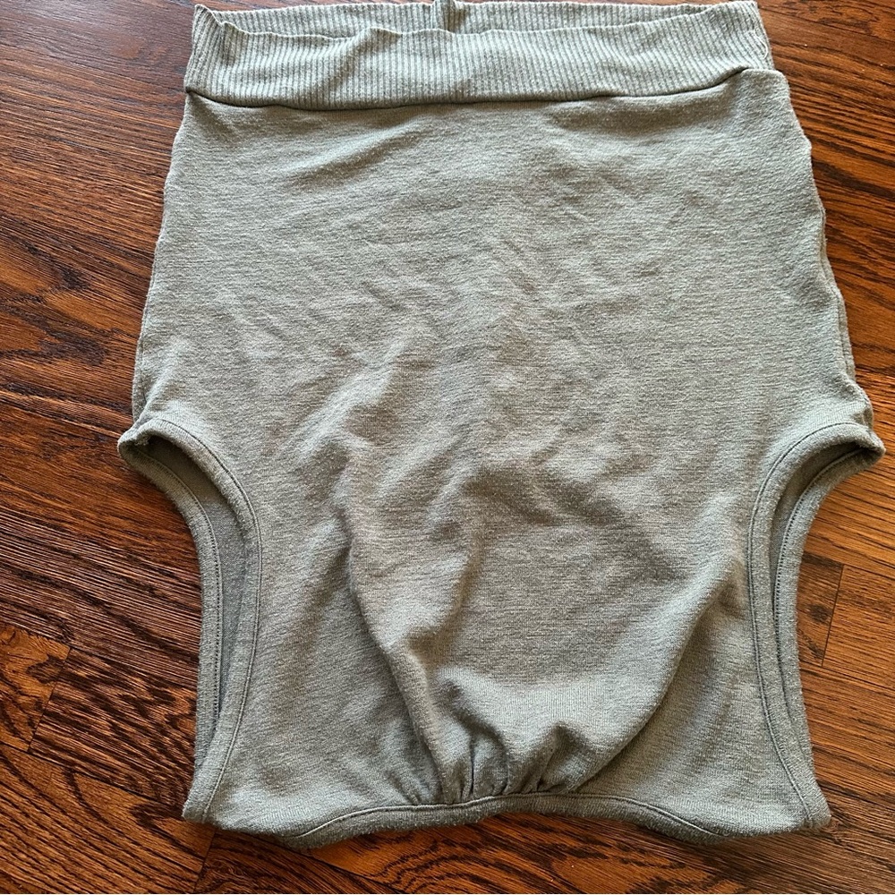 GAP sage green Button-Front cropped Tank Top - Picture 8 of 13